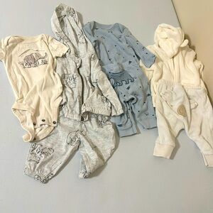 Bundle of 3 baby fall/winter outfits size 3 months